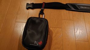 フィッシングベルトにカラビナでモバイルワレット