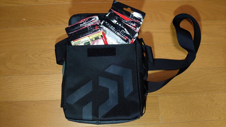 ショルダーポーチ（C）