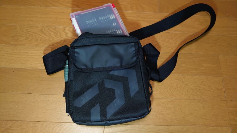 ショルダーポーチ（C）