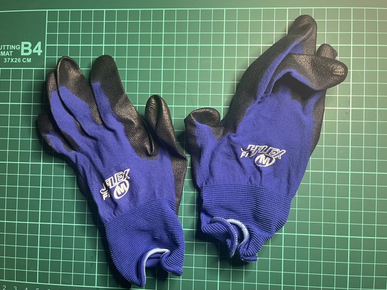 ユニワールド J-FLEX 18Gウレタン背抜き M 5570-M